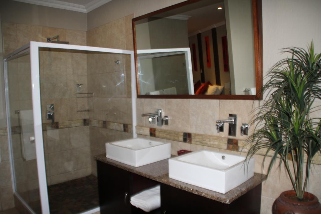 Bubezi Guest House Hazyview Ruang foto